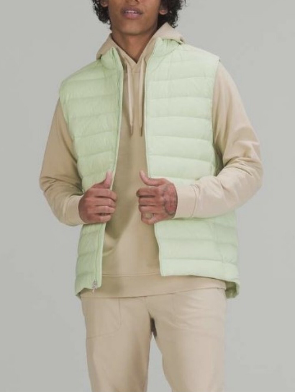 Lululemon Creamy Mint Navigation Down Vest  XL